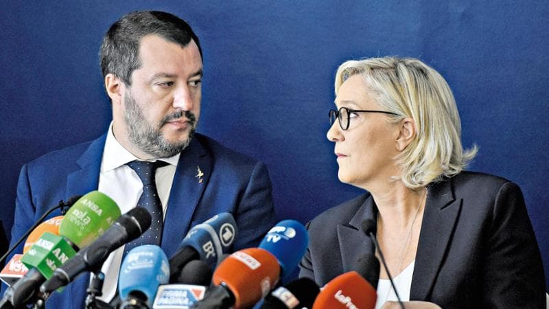 Marine Le Pen, la “madrina” che sogna l’Eliseo diventa pendolo tra le due destre
