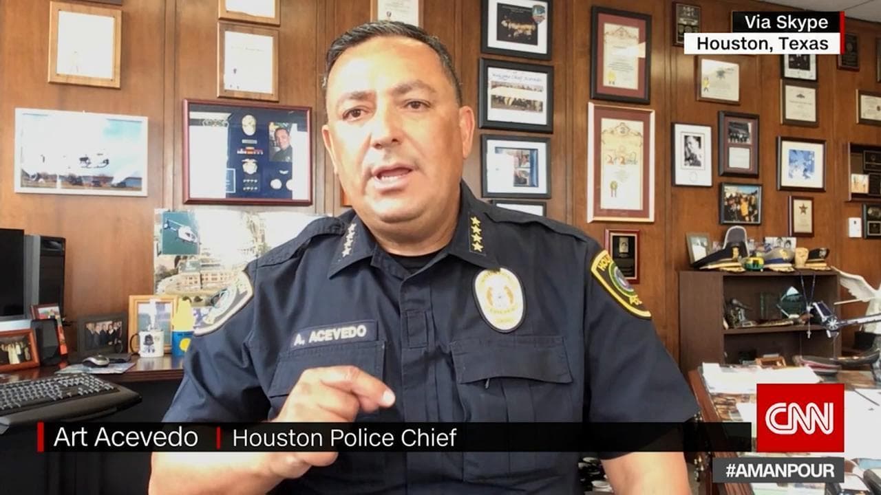 Morte George Floyd, proteste Usa, il capo della polizia di Houston a Trump: "Se non ha nulla da dire, tenga la bocca chiusa"