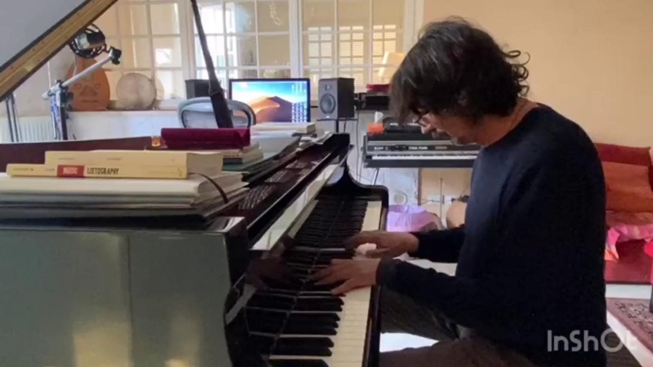 #AuditoriumLives, Pasqua a casa di Sergio Cammariere: sonata per pianoforte e gatto