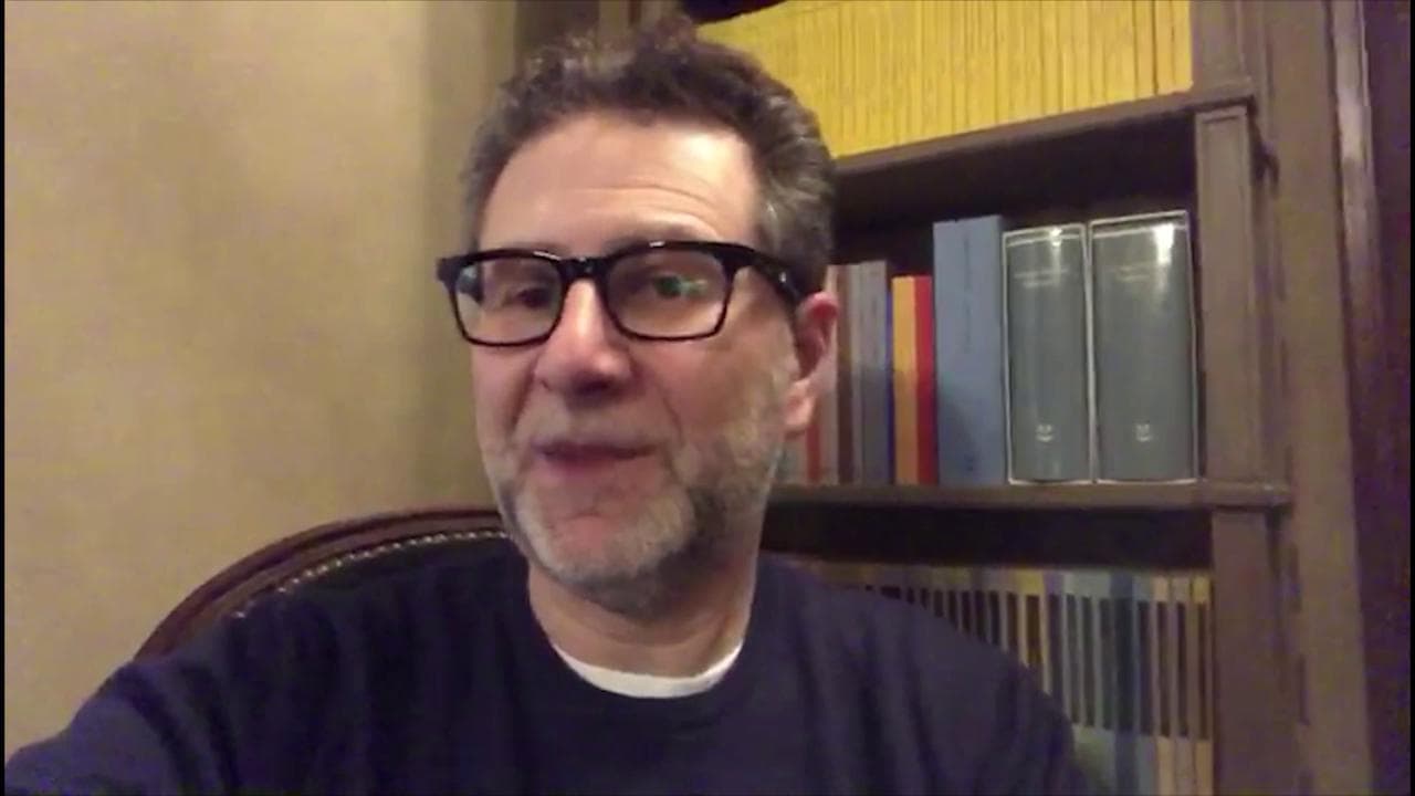 Restando a casa, Fabio Fazio: "Isolato, con tanta voglia di abbracci e i gialli a consolarmi"