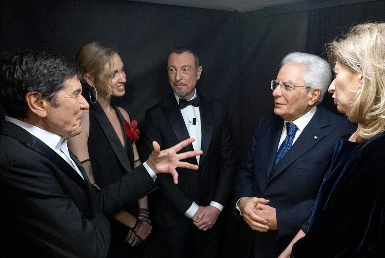 Festival di Sanremo 2023, il Presidente della Repubblica Sergio Mattarella con la figlia Laura e con Amadeus, Gianni Morandi, Chiara Ferragni