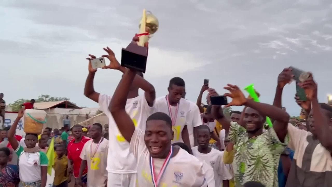 La "Superlega dei villaggi", il torneo di calcio tra le comunità rurali del Benin organizzato dalla Cina