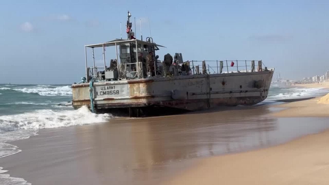 Gaza, arenate quattro navi Usa che sostengono il molo temporaneo per gli aiuti