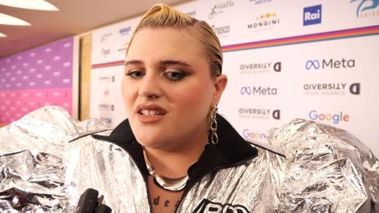 Diversity Media Awards, i protagonisti sul red carpet: "Se qua siamo tutti anormali, evviva la anormalità!"