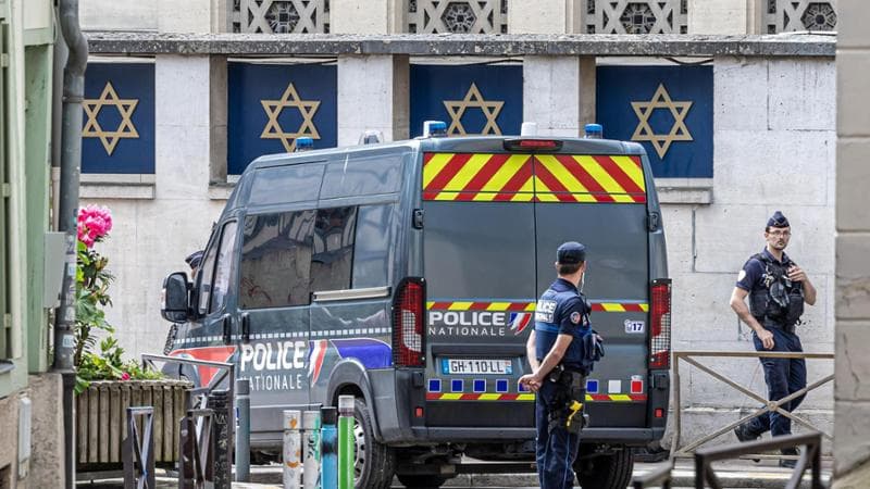 Il Mossad e l’intelligence svedese: “L’Iran usa gruppi criminali per colpire obiettivi israeliani in Europa”