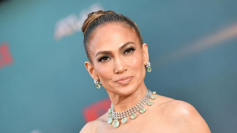 Jennifer Lopez cancella il tour. L’organizzazione: "Deve stare con la famiglia”