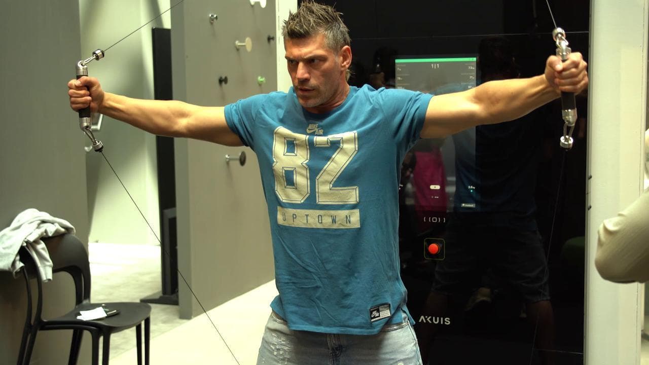 Akuis guida l’evoluzione del fitness e lancia Stadia. Clemente Russo l'accompagna a Rimini Wellness