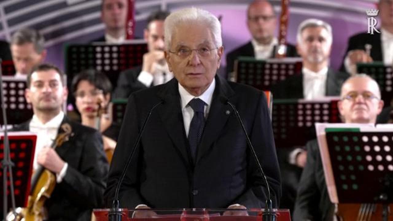 Quirinale, Mattarella: "Impegno per la pace ma senza baratti insidiosi"