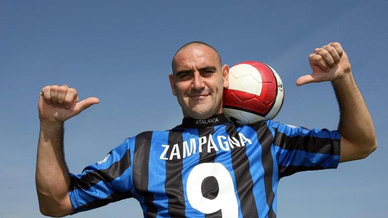 Riccardo Zampagna: “Il pugno chiuso mi costò&nbsp;diecimila euro. Ho rinunciato ai soldi di Monaco e Psg per giocare con l’Atalanta in B. Il calcio oggi? Impossibile divertirsi con il catenaccio di Allegri”
