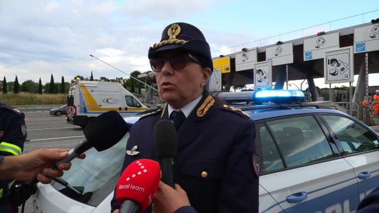 Schianto al casello di Rosignano, la polizia stradale: “Nessun segno di frenata”