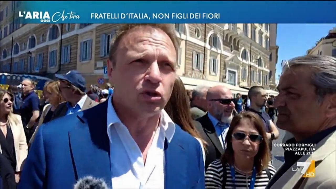 Cannabis, la gaffe di Lollobrigida: "Light no, se te la devi fa' 'na canna fattela bene!"