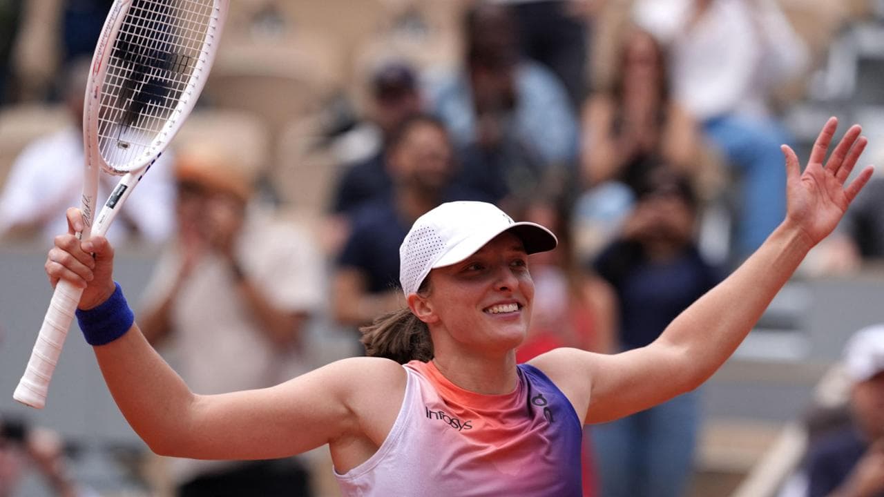 Iga Swiatek felice dopo la vittoria