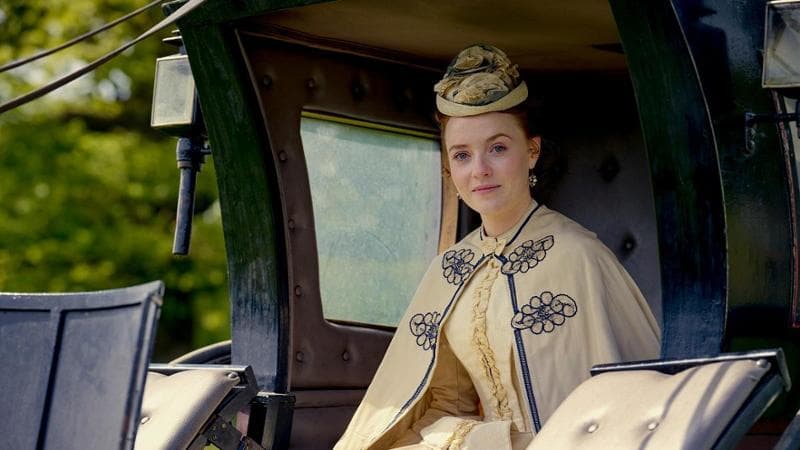 Clara interpretata da Harriet Slater