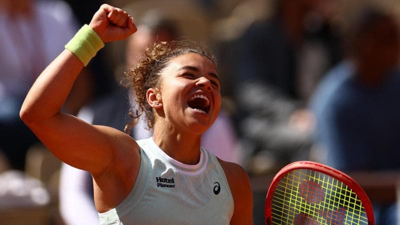 Jasmine Paolini in semifinale al Roland Garros: battuta in tre set Rybakina. Diventa n. 10 del mondo