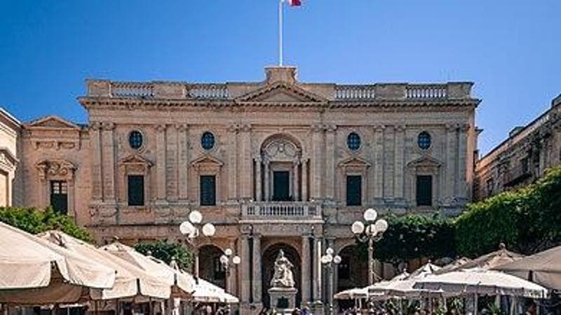 Malta al voto: laburisti favoriti ma il fattore Metsola spinge i nazionalisti sull’isola assediata dal cemento
