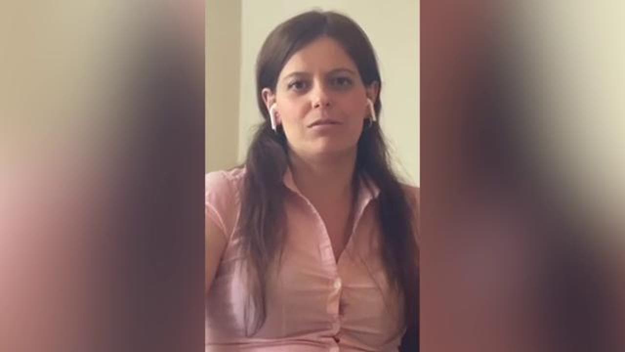 Ilaria Salis, il primo video sui social: “In campo contro le ingiustizie, spero di abbracciarvi presto in Italia”