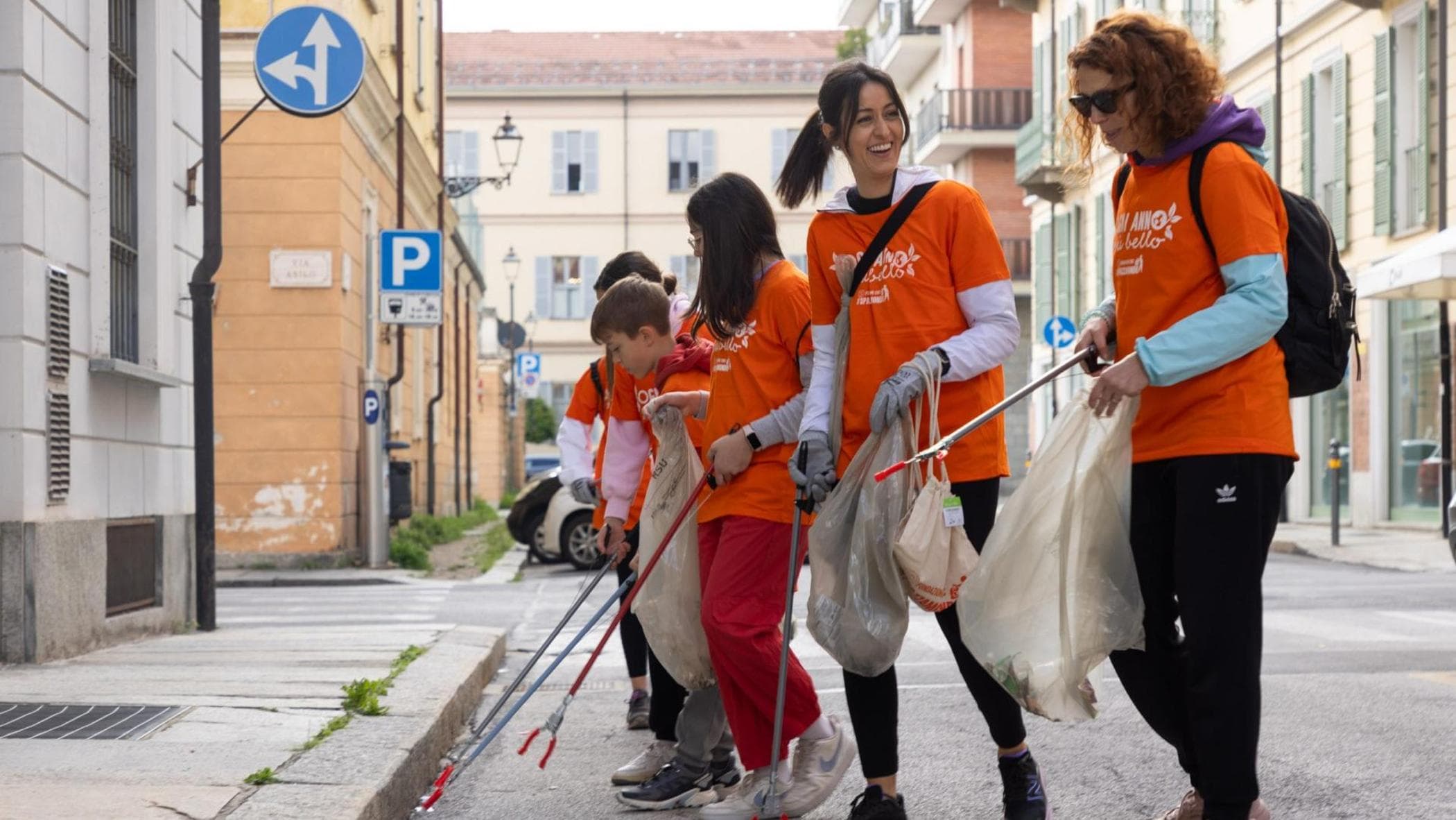 Çevre, “Spazzamondo”, 2024'te yeni rekor: 20 binin üzerinde vatandaş tarafından 31 ton atık toplandı: 170 belediye katıldı