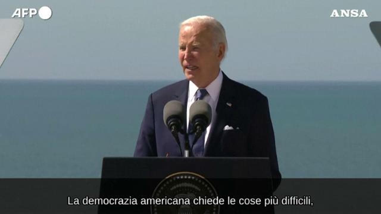 Biden in Normandia: "La democrazia inizia con ognuno di noi"
