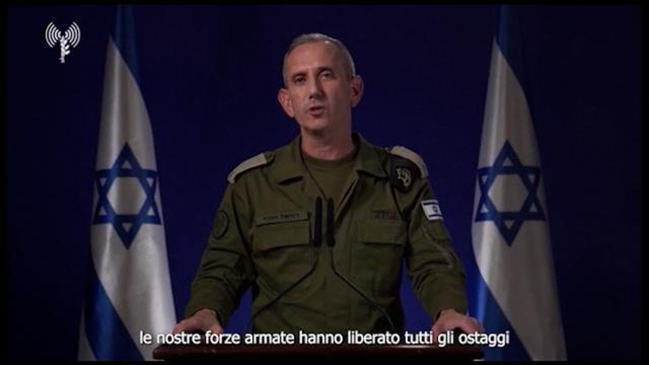 Ostaggi liberati, il portavoce militare israeliano: "Operazione nel cuore di Gaza, sotto il fuoco nemico"