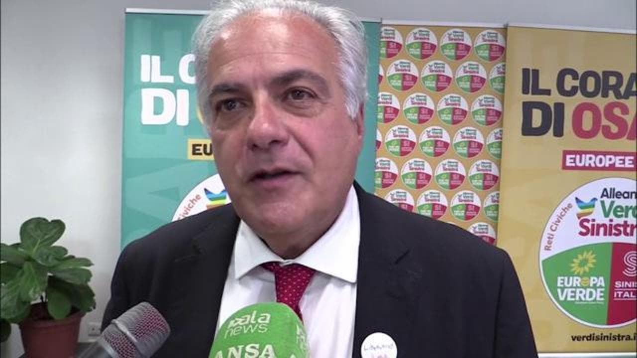 Roberto Salis: "L'avanzata delle destre in Europa rende l'elezione di mia figlia Ilaria ancora più importante"