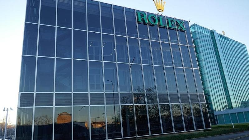 Mobbing nel tempio degli orologi di lusso, la Rolex riorganizza la sede di Ginevra dopo le denunce