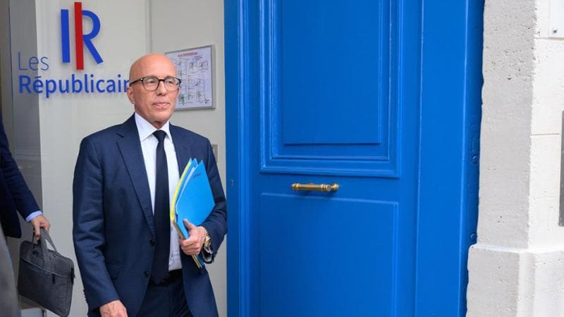 Francia, il politologo Camus: “La scelta del repubblicano Ciotti di allearsi con Le Pen è una mossa disperata per non sparire dopo le Europee”