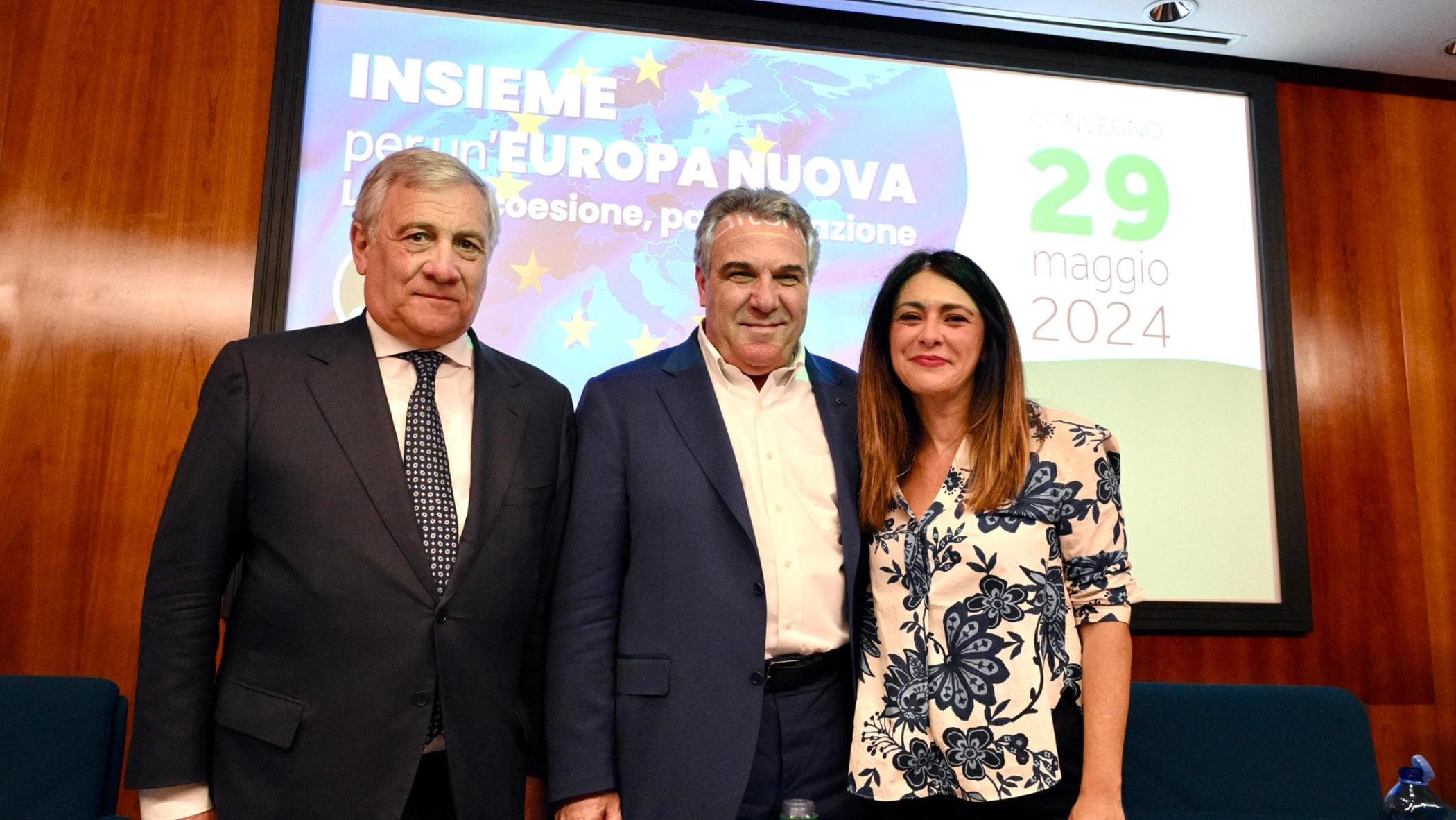Pina Picierno: “G7 kararlarından kürtaj hakkı silinsin mi? Kadınlara ve uluslararası sözleşmelere saldırı”
