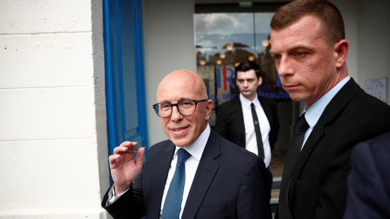 Francia, il politologo Thevenon: “Alleanza a destra? Ciotti vuole fare il Tajani francese”