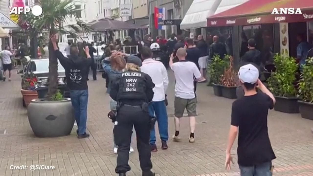 Euro 2024, "contatti" fra tifosi prima di Serbia-Inghilterra