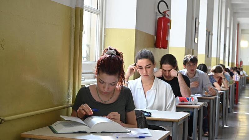 Maturità, i consigli per la prova di greco. La prof: “Ragionare, gestire il tempo e le fasi per evitare l’ansia. E fatevi amico il dizionario”