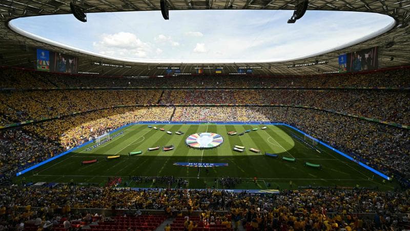 Euro 2024, verdi e pieni di speranza: sono 40mila i volontari in Germania