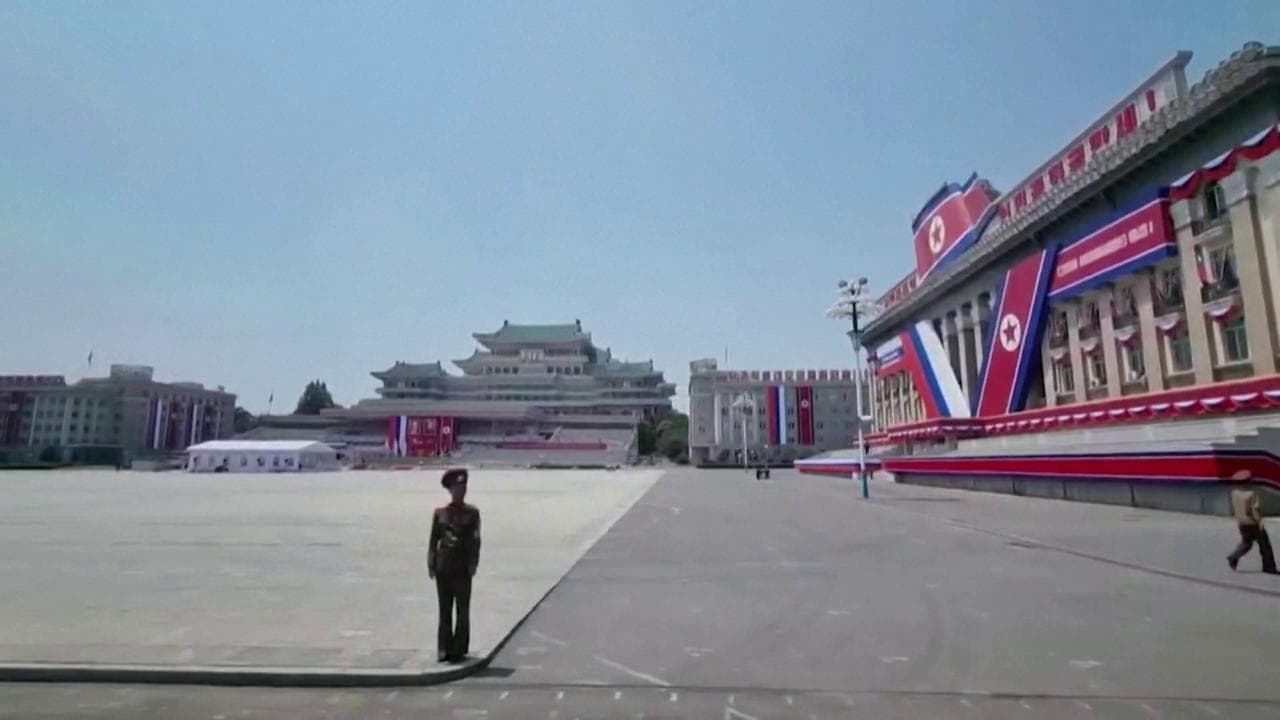 Pyongyang deserta: così appare la capitale della Corea del Nord a poche ore dalla visita di Putin