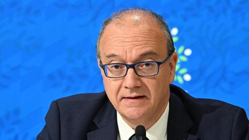 Valditara avrebbe scelto (dice) la traccia su Galasso alla maturità