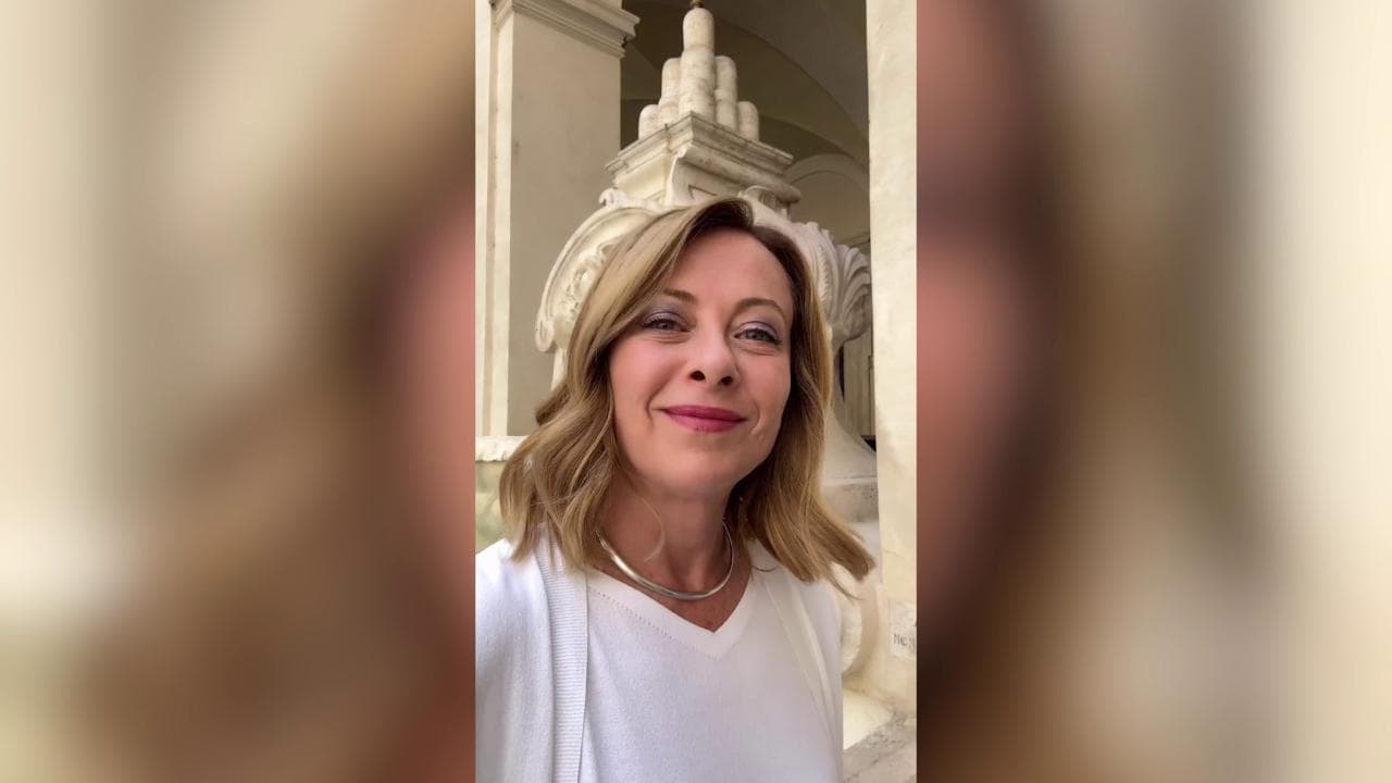 Maturità, il videomessaggio di Giorgia Meloni agli studenti: "Date il massimo e in bocca al lupo"