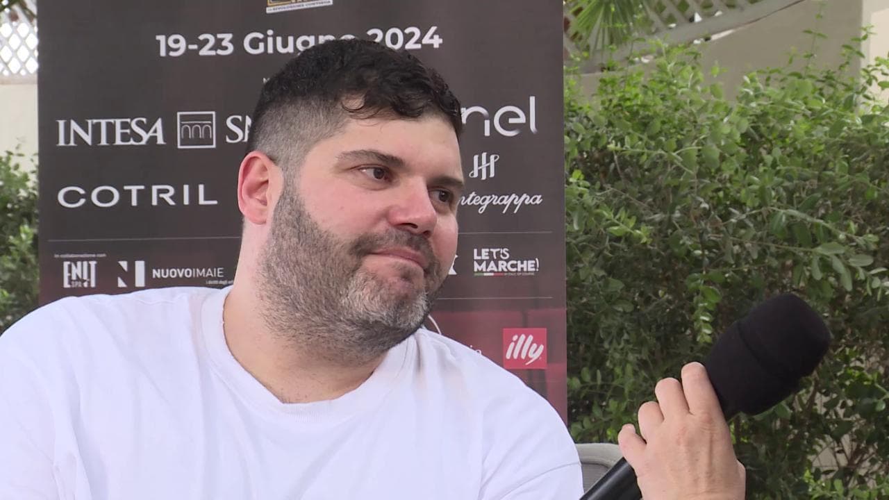 Salvatore Esposito e l'attesa per 'Piedone': "Con Bud Spencer condivido l’orgoglio di Napoli, sul set ho combattuto con un vero lottatore”