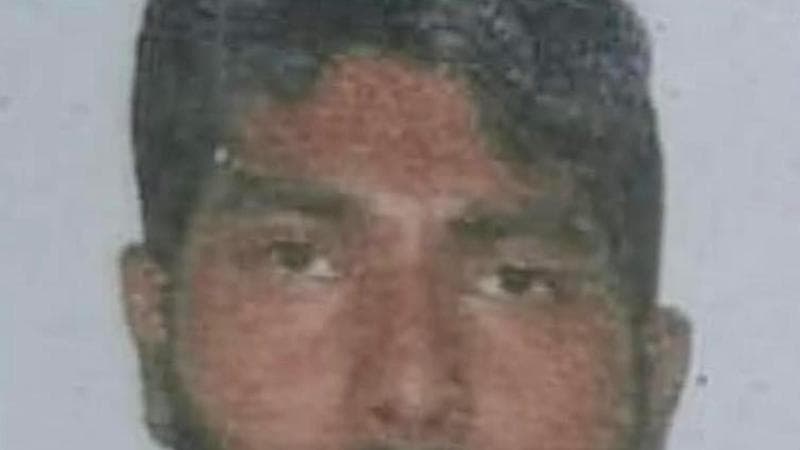 Satnam Singh, il trentunenne di origine indiana che luned&igrave; pomeriggio era rimasto coinvolto in un terribile incidente sul lavoro in un'azienda agricola di borgo Santa Maria, nella periferia di Latina. &egrave; morto il giorno dopo
