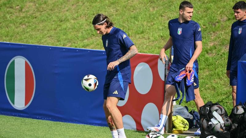 Riccardo Calafiori, Alessandro Buongiorno e Raoul Bellanova in allenamento