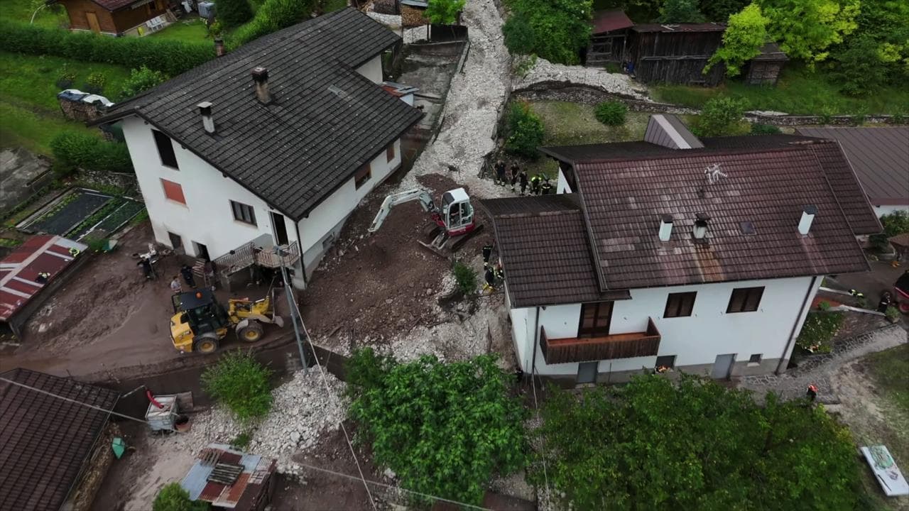 Maltempo in Trentino, la frana a Grigno vista dal drone