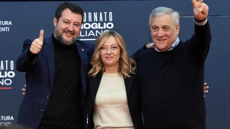 Il ministro dei Trasporti Matteo Salvini, la Presidente del Consiglio dei Ministri Giorgia Meloni e il ministro degli Esteri Antonio Tajani nei giardini di Castel Sant'Angelo, Roma, 17 dicembre 2023. .ANSA/FABIO CIMAGLIA
