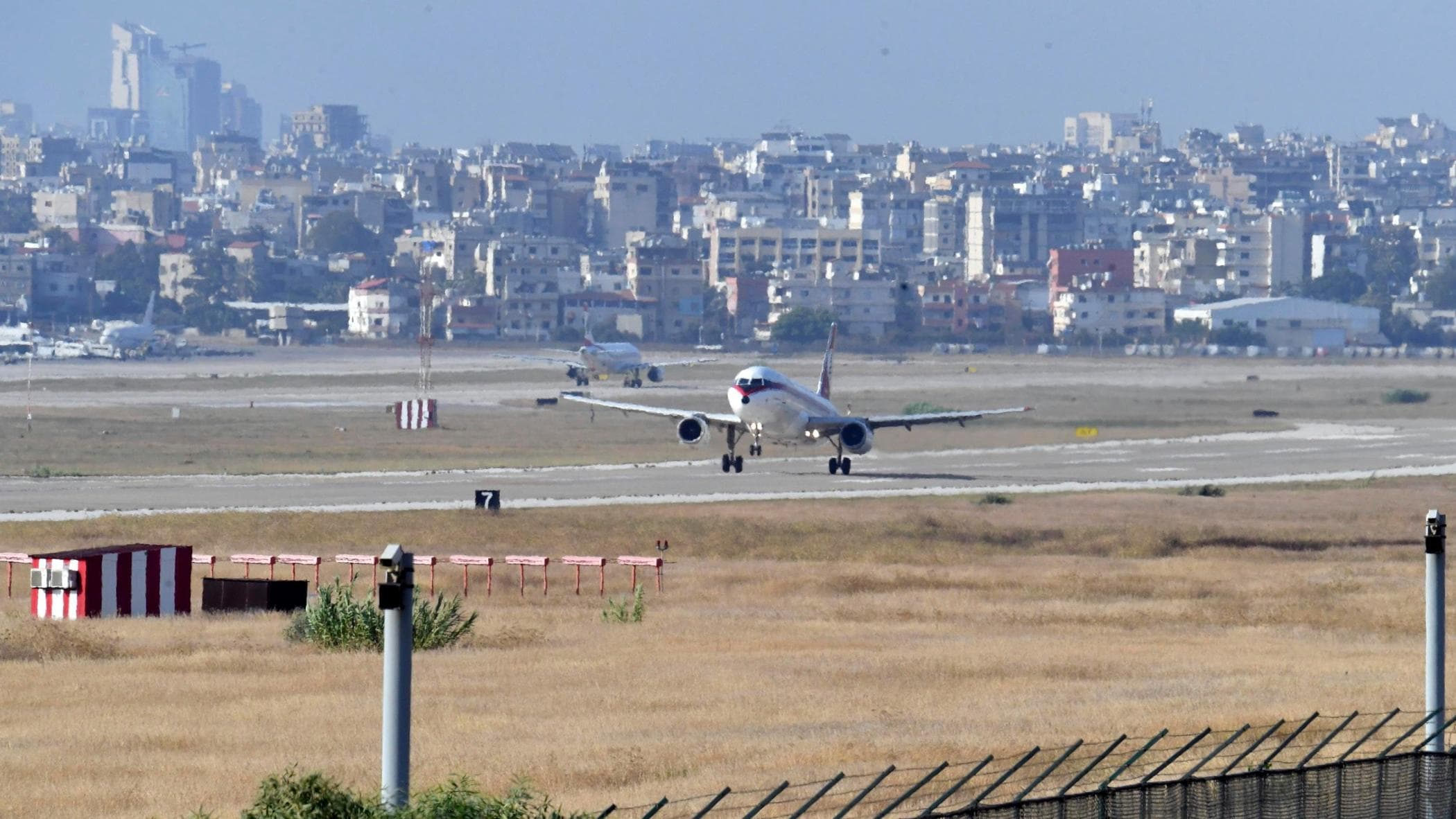 テレグラフ紙の暴露：「ベイルート空港に隠されたヒズボラ用のイランからの武器」
