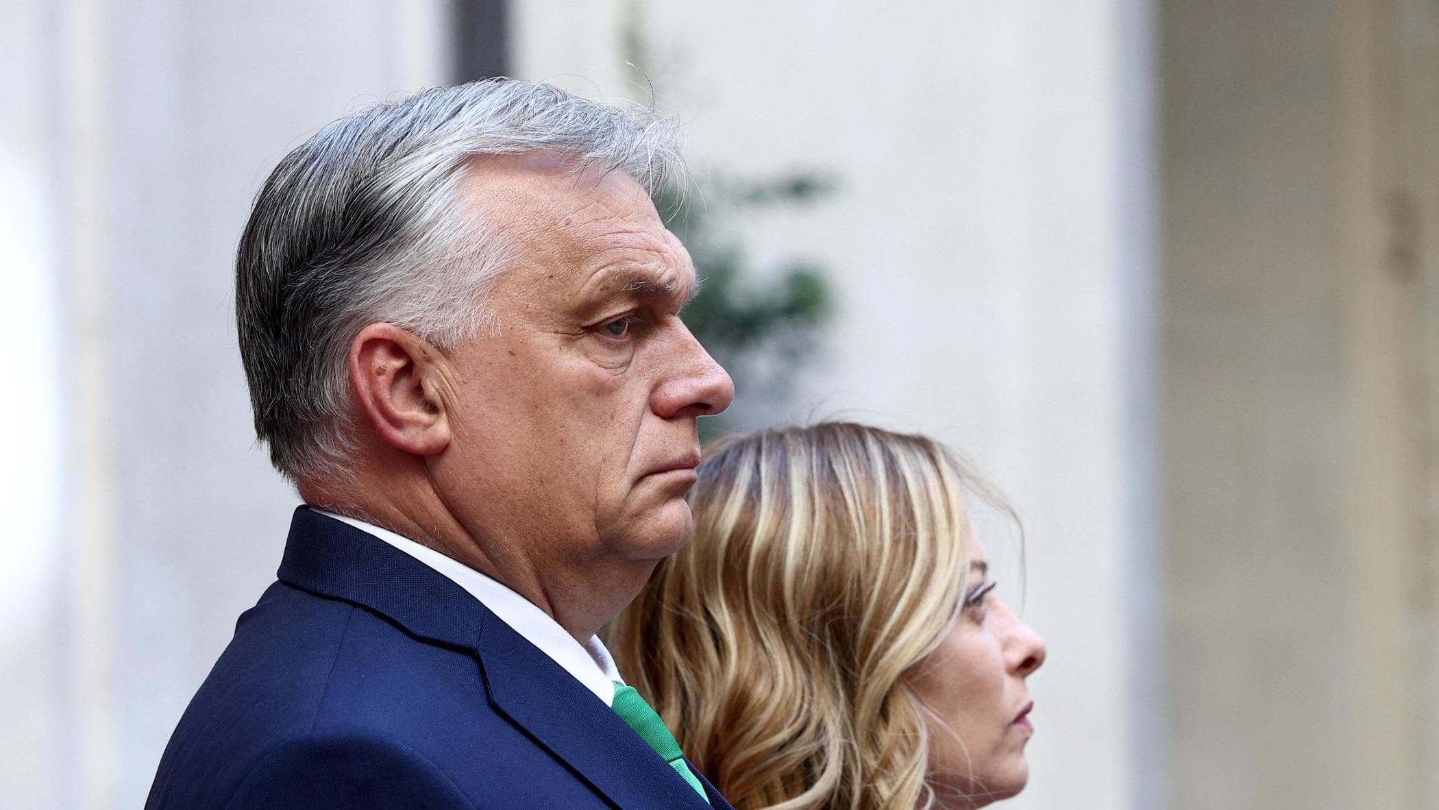 Almanya, Orbán'ın eskortunun dahil olduğu ciddi bir trafik kazası. Bir polis ölüyor