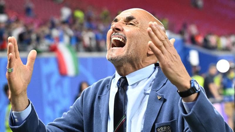 Spalletti nervoso, discute con i giornalisti: “È un’Italia illogica ma chi parla dello spogliatoio fa il male dell’Italia”