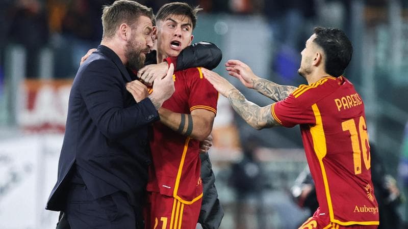 De Rossi con Dybala e Paredes