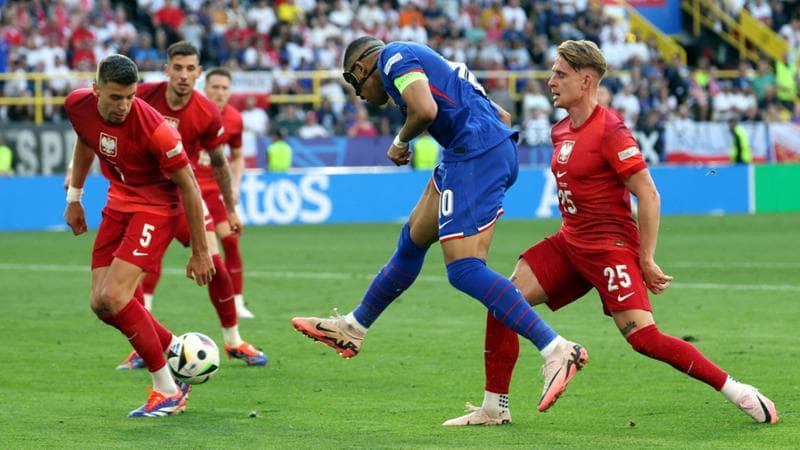 Mbappé, ritorno col gol: ma la Francia non va