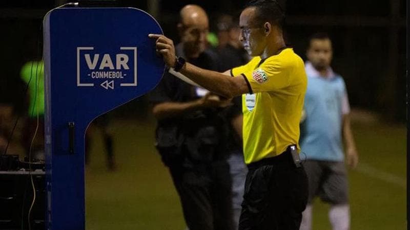 Se l’arbitro declama come Gassman