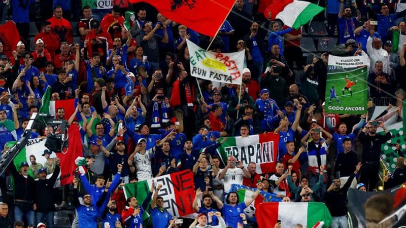 Tifosi italiani a Dortmund per Italia-Albania