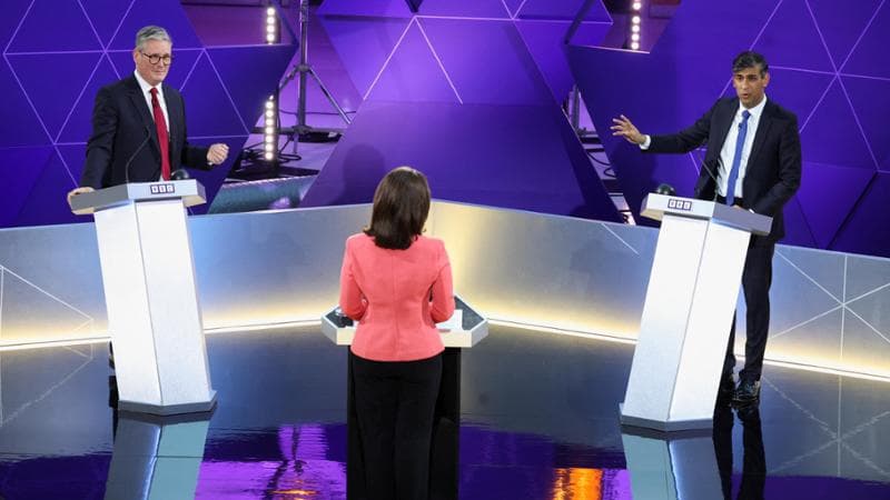 Regno Unito, che cosa è successo nell’ultimo dibattito tv tra Sunak e Starmer