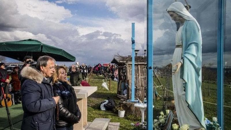 Madonna di Trevignano, la Santa Sede chiude il caso: basta devozione, le apparizioni non sono soprannaturali