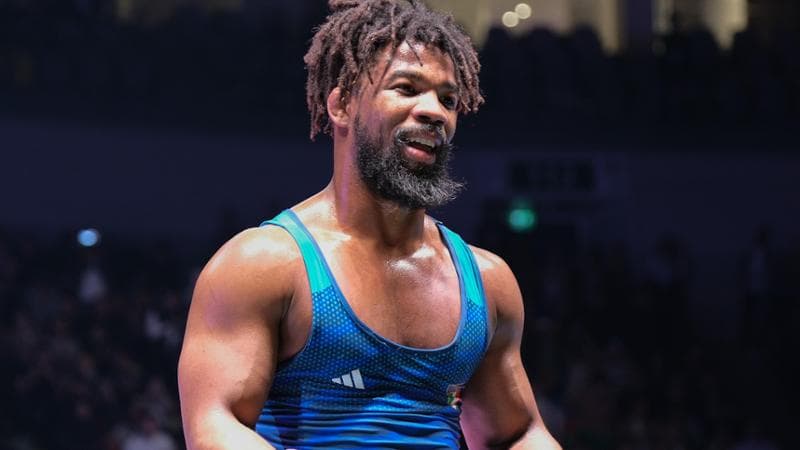 Frank Chamizo sarà alle Olimpiadi: ripescato dopo lo scandalo arbitrale. Il Cio esclude il rivale russo e bielorusso