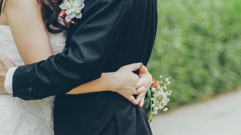Una coppia belga si sposa in provincia di Fermo, nella lista degli invitati ci sono tutti i residenti del paesino